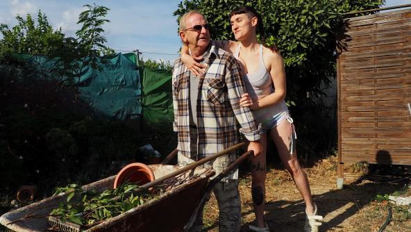SEDUCING THE GARDENER