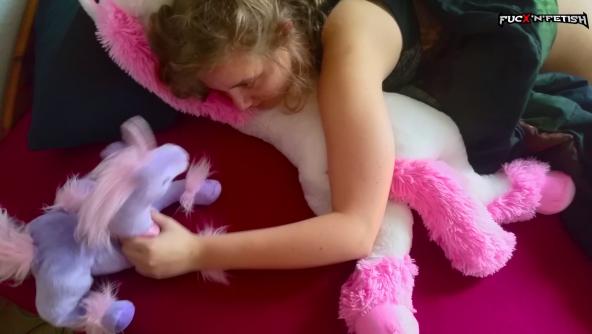 Penny Got Introduced To Her New Playmates-