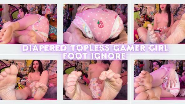 4K/ Ziva Fey - Diapered Topless Gamer Girl Foot Ignore